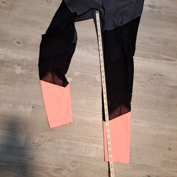 PINK Victoria Secret Bonded Leggings Black Medium Mesh Detail Peach 170/72A - Picture 10 of 12